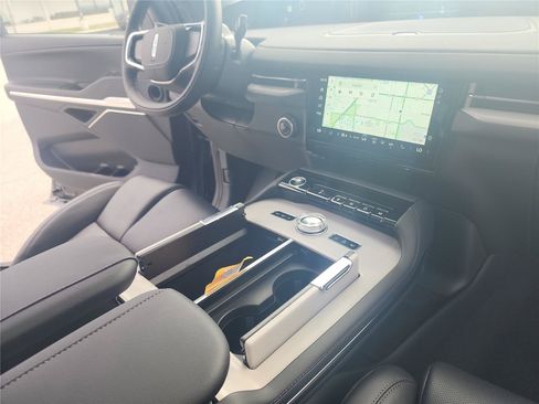 New 2026 Lincoln Navigator Reserve w/ Jet Appearance Package AWD/4WD image 29