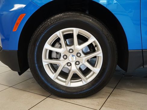 Used 2024 Chevrolet Equinox LT AWD/4WD image 17