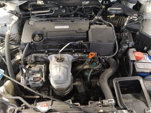 Used 2017 Honda Accord LX image 30