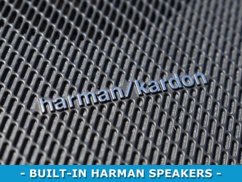 Used 2019 Volvo XC60 T8 Momentum w/ Advanced Package image 20