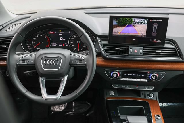 Certified 2023 Audi Q5 2.0T Premium w/ Convenience Package AWD/4WD image 8