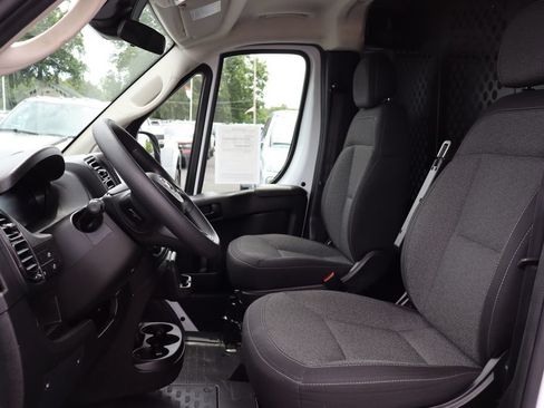 Used 2025 RAM ProMaster 2500 w/ U-Haul Equipment Group FWD image 21