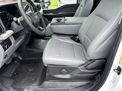 New 2025 Ford F250 XL w/ 360-Degree Camera Package image 10