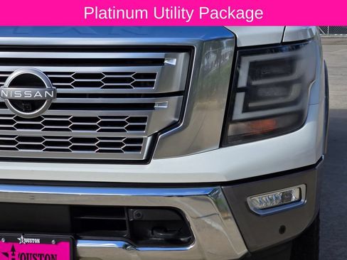 Used 2023 Nissan Titan Platinum Reserve w/ Moonroof Package AWD/4WD image 11