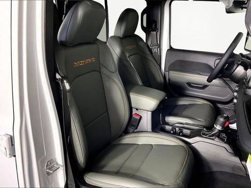 New 2026 Jeep Gladiator Mojave image 11