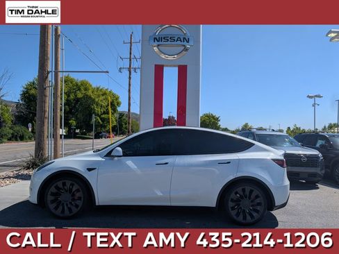 Used 2023 Tesla Model Y Performance AWD/4WD image 1