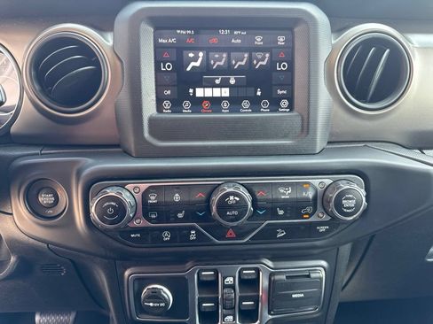 Used 2020 Jeep Wrangler Unlimited Sport S AWD/4WD image 33