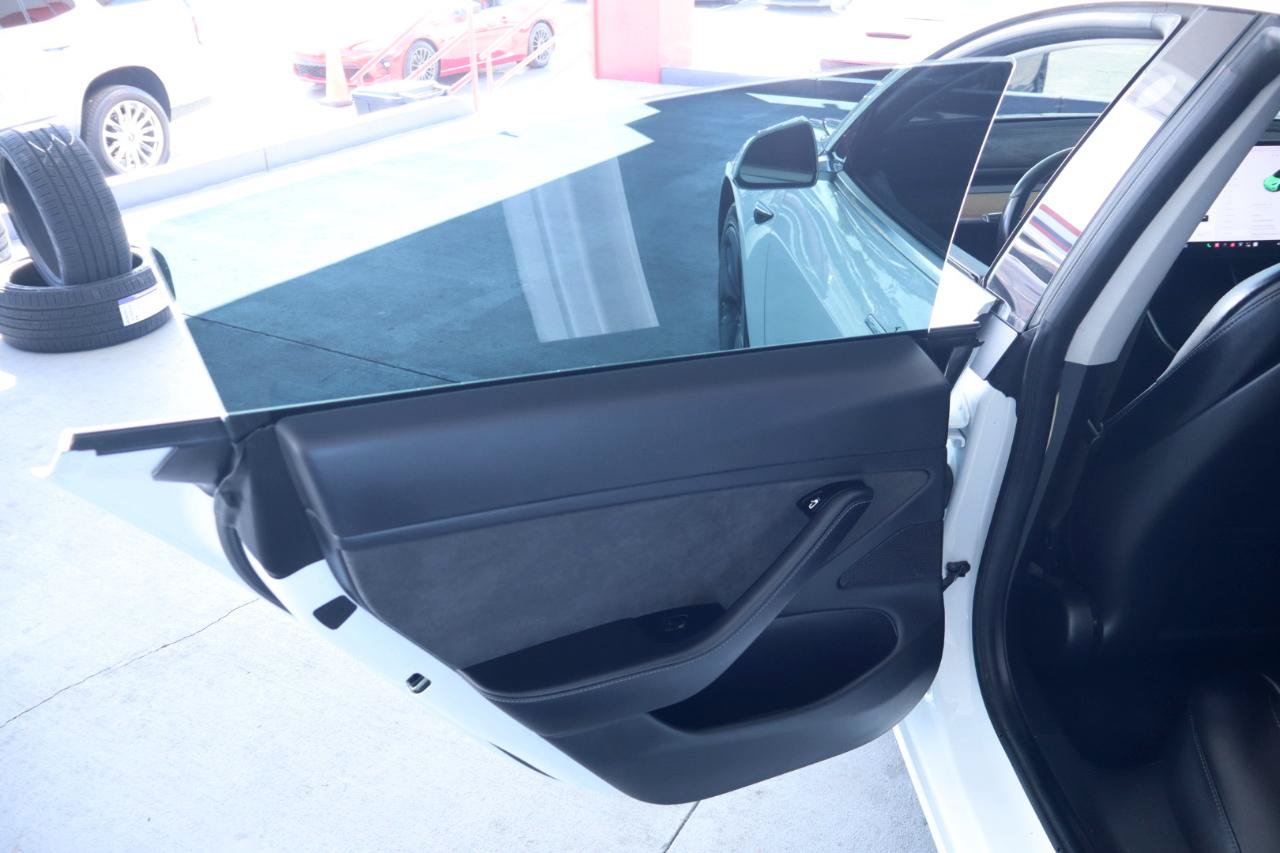 Used 2018 Tesla Model 3 Long Range AWD/4WD image 25
