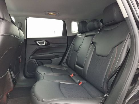 Certified 2022 Jeep Compass Trailhawk w/ Trailhawk Convenience Group AWD/4WD image 10