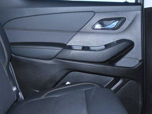 Used 2021 Chevrolet Traverse Premier image 23