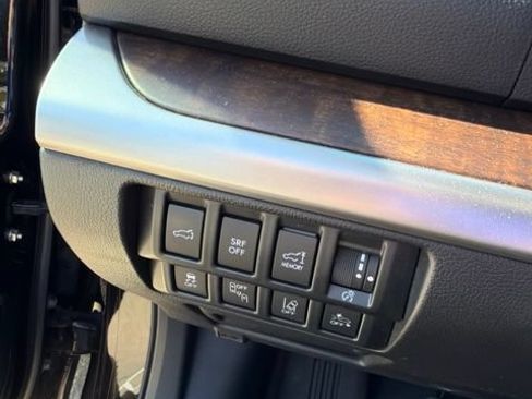 Used 2016 Subaru Outback 2.5i Limited AWD/4WD image 15