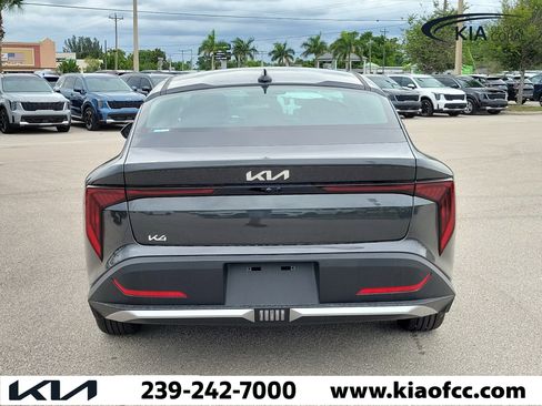 New 2026 Kia K4 FWD image 5