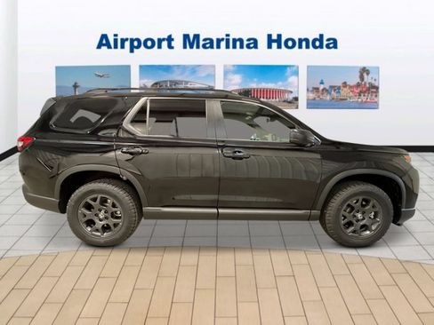 New 2026 Honda Pilot TrailSport image 8