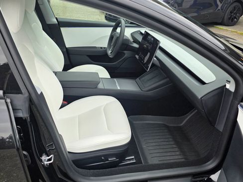 Used 2025 Tesla Model 3 Long Range RWD image 13