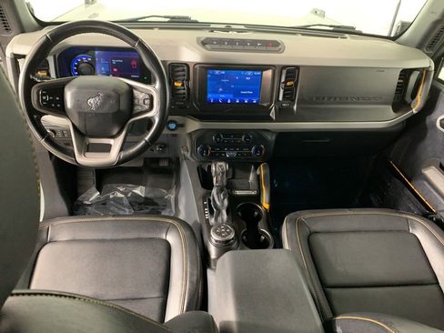 Used 2022 Ford Bronco Badlands w/ Sasquatch Package AWD/4WD image 35