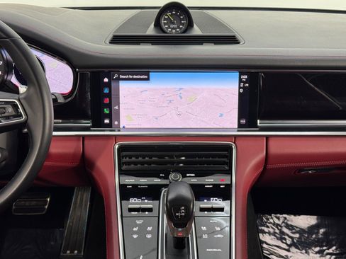 Used 2022 Porsche Panamera 4 w/ Premium Package image 25