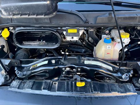 Used 2023 RAM ProMaster 2500 w/ Convenience Group image 31