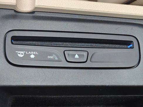 Used 2018 Jeep Grand Cherokee Overland AWD/4WD image 58