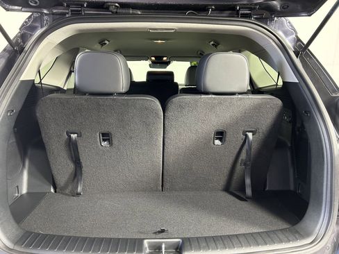 Certified 2025 Kia Sorento S image 7