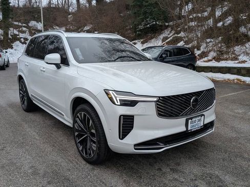 Certified 2025 Volvo XC90 T8 Ultra w/ Protection Package Premier image 1