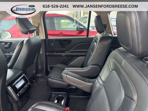 Used 2023 Lincoln Aviator Reserve AWD/4WD image 28