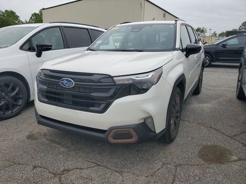 Certified 2025 Subaru Forester Sport w/ Popular Package #1 AWD/4WD image 3