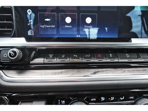 Used 2025 Chevrolet Silverado 2500 LTZ w/ Trail Boss Package AWD/4WD image 29