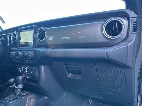 Certified 2021 Jeep Wrangler Unlimited Sahara image 25