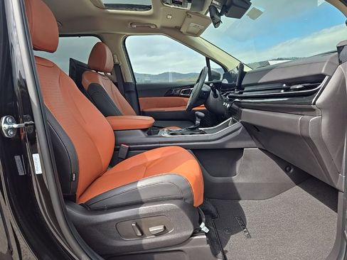 Used 2026 Kia Carnival SX Prestige image 22