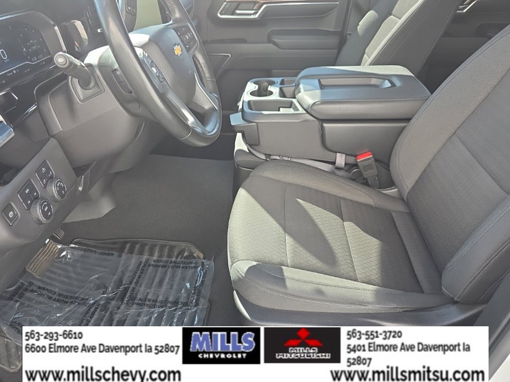 Used 2024 Chevrolet Silverado 1500 LT AWD/4WD image 14