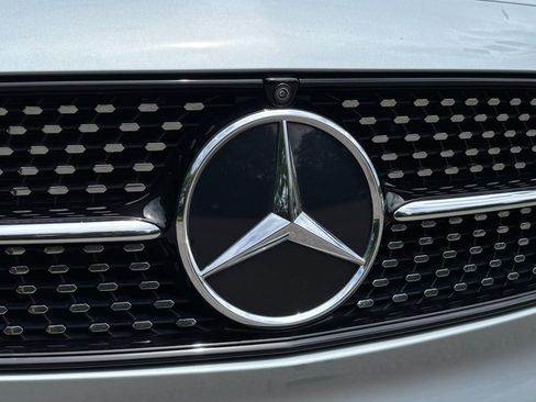 Used 2022 Mercedes-Benz E 350 4MATIC Sedan image 43
