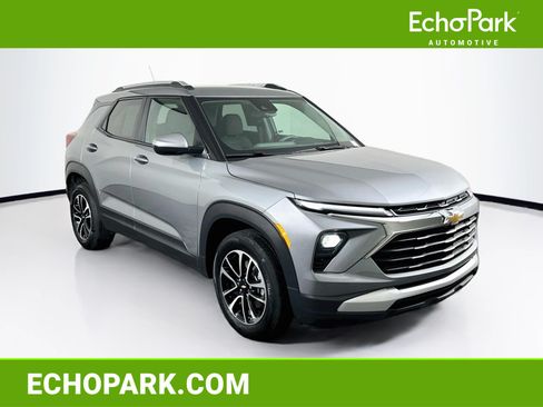 Used 2026 Chevrolet TrailBlazer LT AWD/4WD image 1