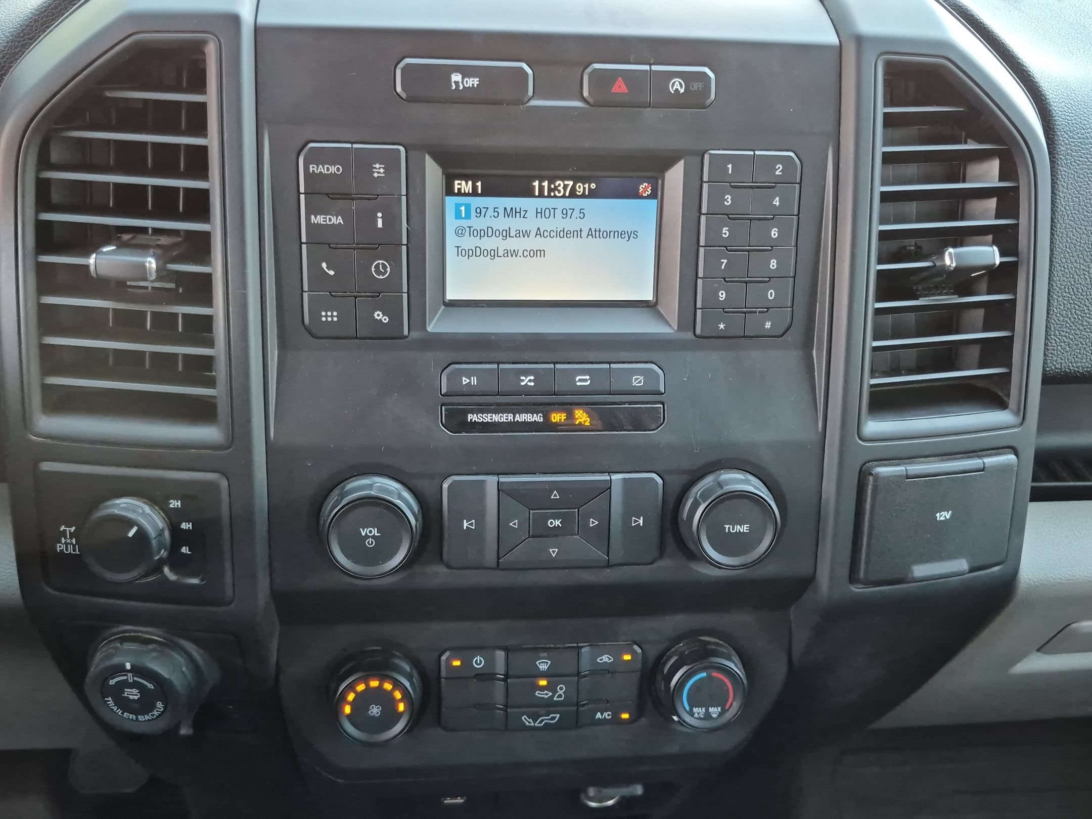 Used 2019 Ford F150 XL w/ Equipment Group 101A Mid AWD/4WD image 17