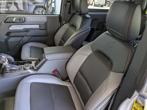 Used 2024 Ford Bronco Big Bend image 14