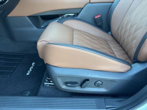 New 2026 Nissan Rogue Platinum w/ Platinum Premium Package image 15