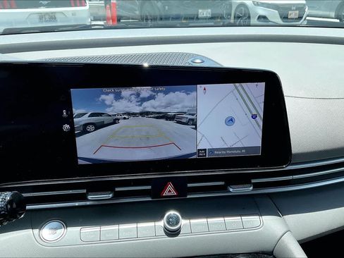 Used 2024 Hyundai Elantra SEL FWD image 26