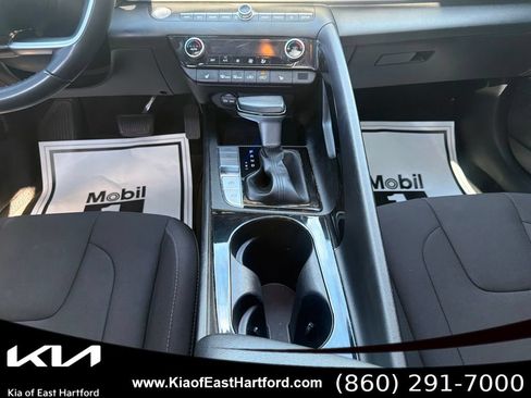 Used 2024 Hyundai Elantra SEL w/ Convenience Package FWD image 26