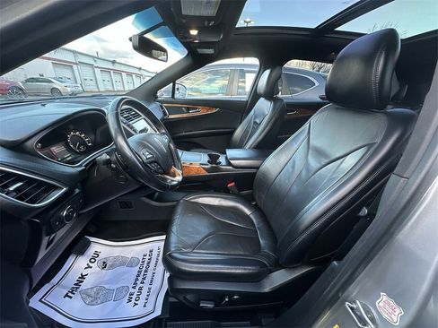 Used 2018 Lincoln MKX Reserve image 11