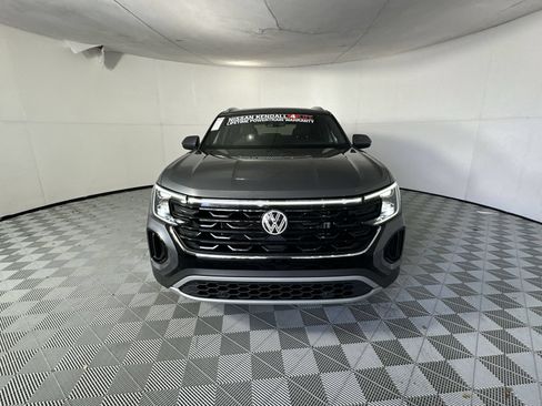 Used 2025 Volkswagen Atlas Cross Sport SEL AWD/4WD image 3