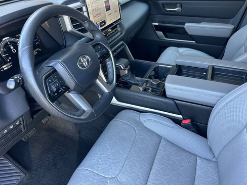 Used 2023 Toyota Tundra Limited AWD/4WD image 4