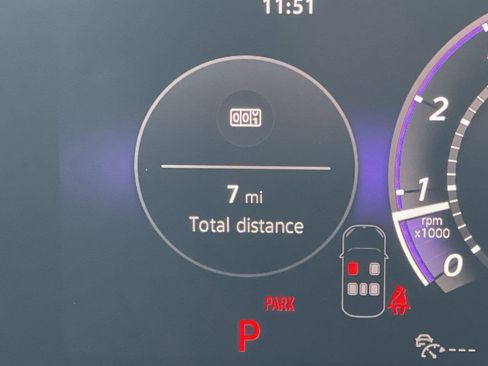 New 2026 Volkswagen Tiguan SE R-Line image 28