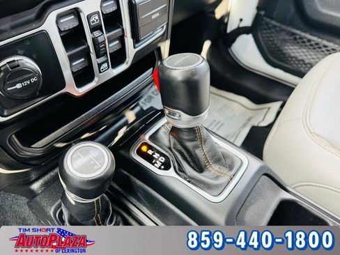 Used 2022 Jeep Gladiator Overland image 39