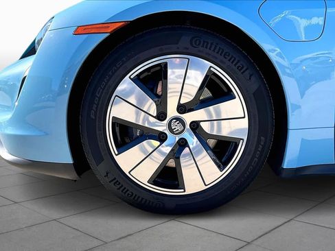 Used 2023 Porsche Taycan image 10