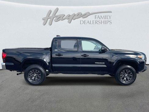 Used 2020 Toyota Tacoma SR5 image 2