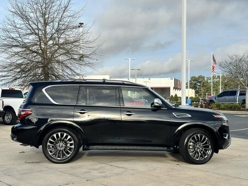 Used 2024 Nissan Armada Platinum w/ Captain's Chairs Package image 5