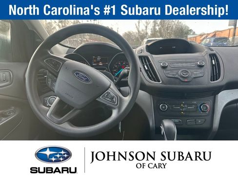 Used 2019 Ford Escape S image 8