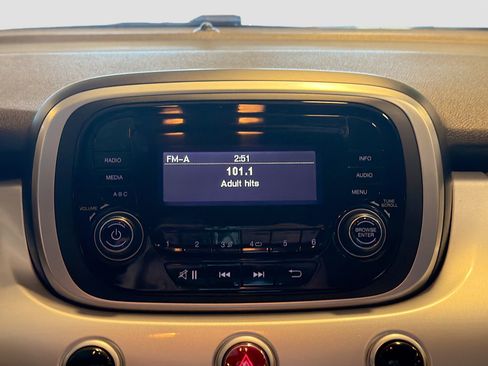 Used 2017 FIAT 500X Pop image 19