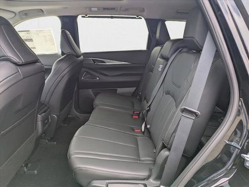 New 2025 INFINITI QX60 Luxe image 16