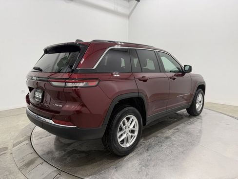 New 2026 Jeep Grand Cherokee Laredo image 7