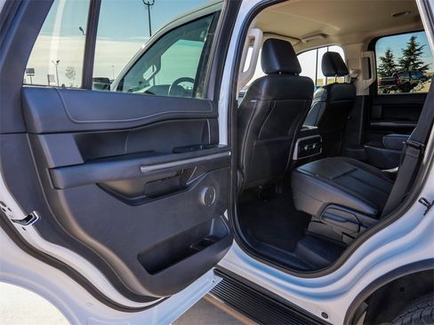 Used 2024 Ford Expedition XLT image 23